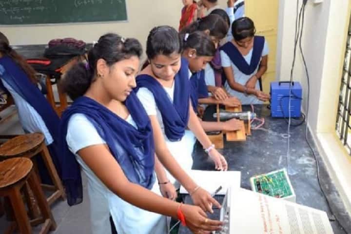 Indira Gandhi College campus in Nanded, Maharashtra, India — photo 4