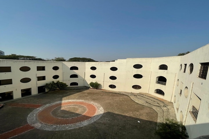 Government Art and Design College, Nagpur campus in Nagpur, Maharashtra, India