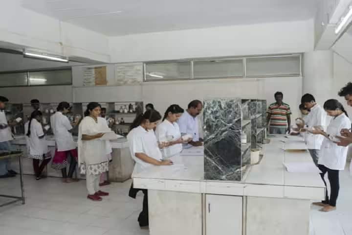 Shri Gulabrao Deokar Institute of Pharmacy and Research Center campus in Jalgaon, Maharashtra, India — photo 1