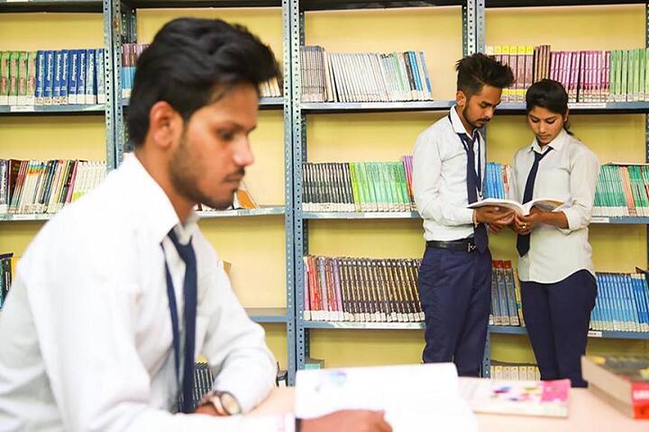 Oxford College of Pharmacy campus in Ghaziabad, Uttar Pradesh, India — photo 3