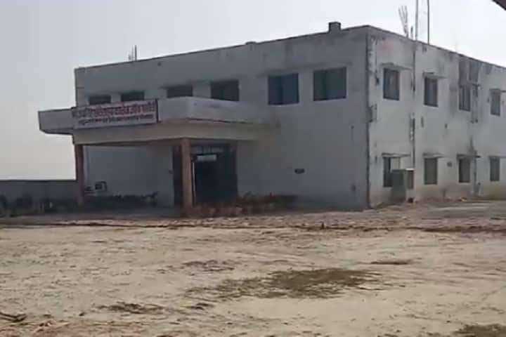 Shri Jay Singh Chote Sahab College of Pharmacy campus in Farrukhabad, Uttar Pradesh, India — photo 1