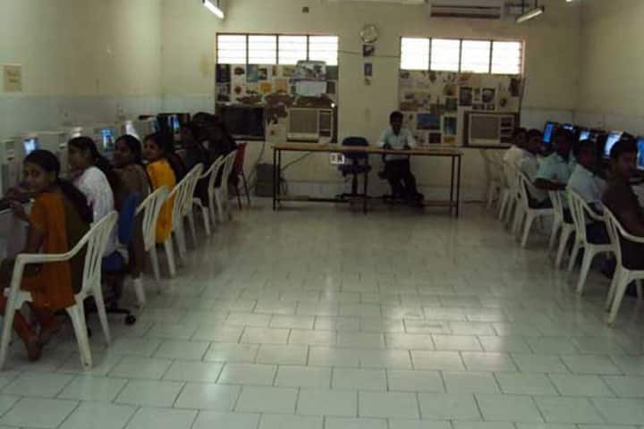 Vijayanagara Sri Krishnadevaraya University campus in Ballari, Karnataka, India — photo 5