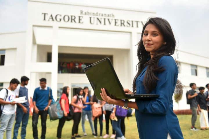 Rabindranath Tagore University campus in Raisen, Madhya Pradesh, India — photo 3