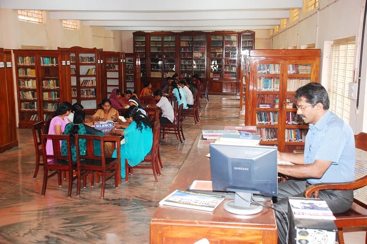 St Josephs Training College campus in Kottayam, Kerala, India — photo 2