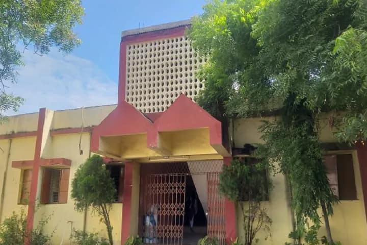 Kasturba Women's Multipurpose Society's campus in Borgaon, Maharashtra, India — photo 2