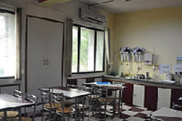 Chordia Institute of Pharmacy campus in Indore, Madhya Pradesh, India — photo 3