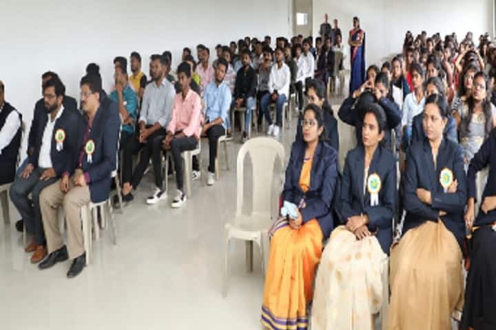 Shri Balasaheb Mane Shikshan Prasarak Mandal Ambap's Ashokrao Mane College of Pharmacy campus in Vadgaon Kasba, Maharashtra, India — photo 4