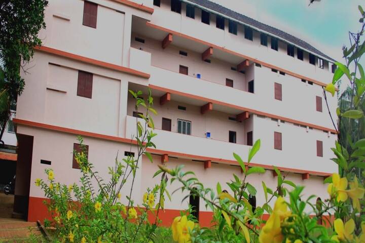 Devaki Amma Memorial Teacher Education College campus in Chelambra, Kerala, India — photo 1