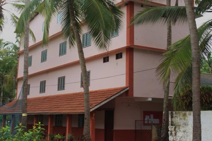 Devaki Amma Memorial Teacher Education College campus in Chelambra, Kerala, India — photo 2
