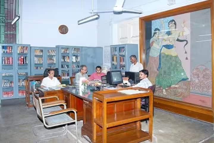 Government College of Art and Craft campus in Kolkata, West Bengal, India — photo 3