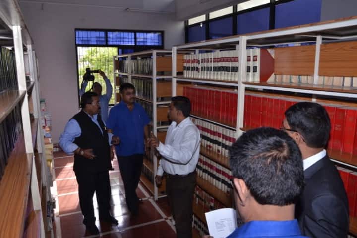 VP Law College campus in Baramati, Maharashtra, India — photo 3