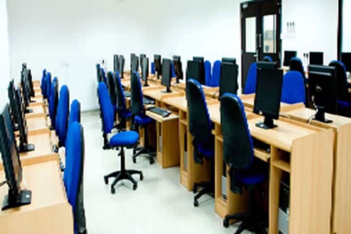 Bharat Vidyapeeth College of Education campus in Sonipat, Haryana, India — photo 4