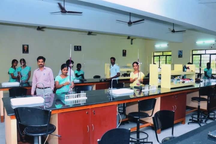 Adhiparasakthi College of Education campus in Ranipet, Tamil Nadu, India — photo 3