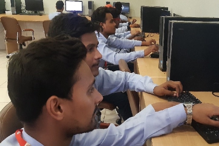 One Beat College of Medical Sciences campus in Lakhimpur Kheri, Uttar Pradesh, India — photo 5