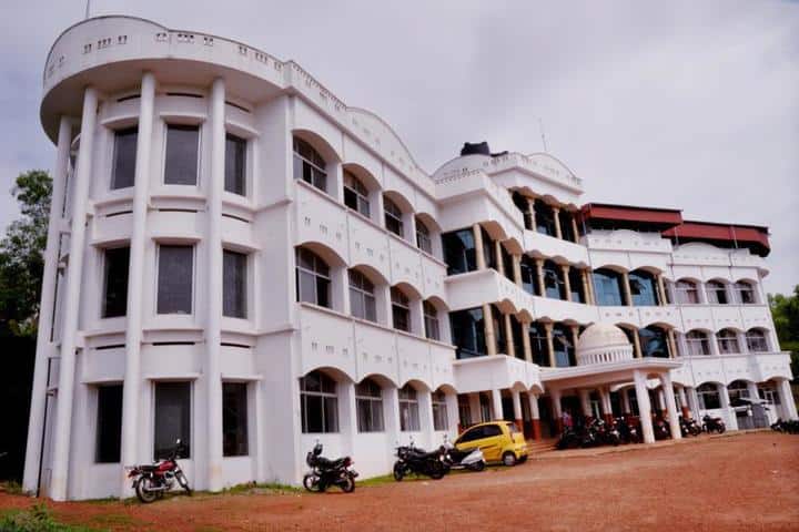 AWH Engineering College campus in Kozhikode, Kerala, India — photo 1
