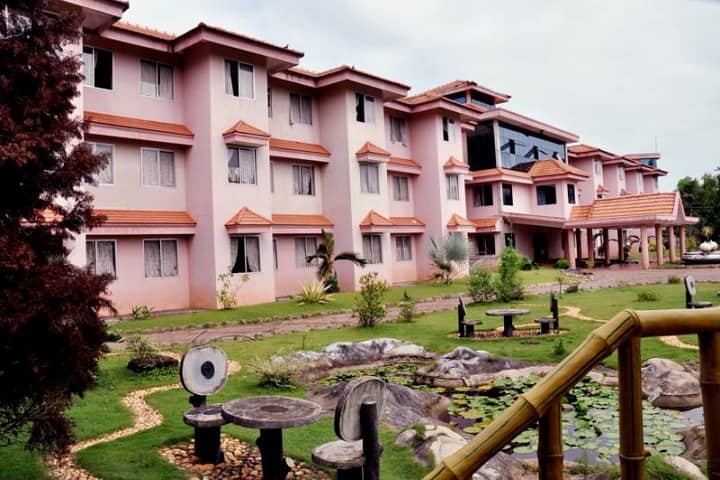 AWH Engineering College campus in Kozhikode, Kerala, India — photo 2