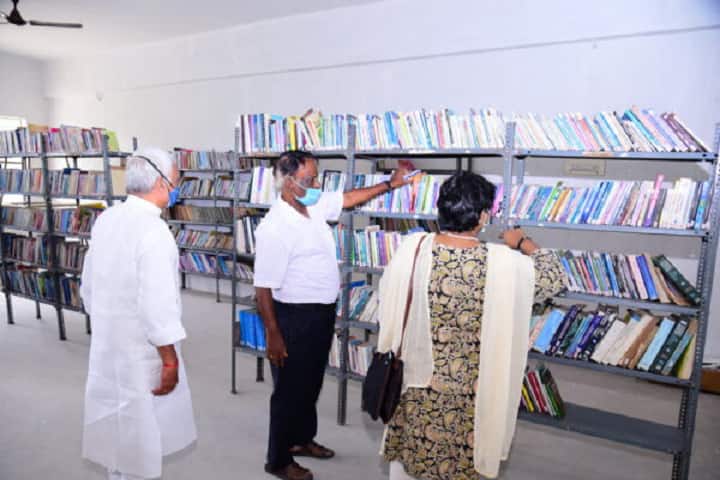KM College of Education campus in Krishnagiri, Tamil Nadu, India — photo 2
