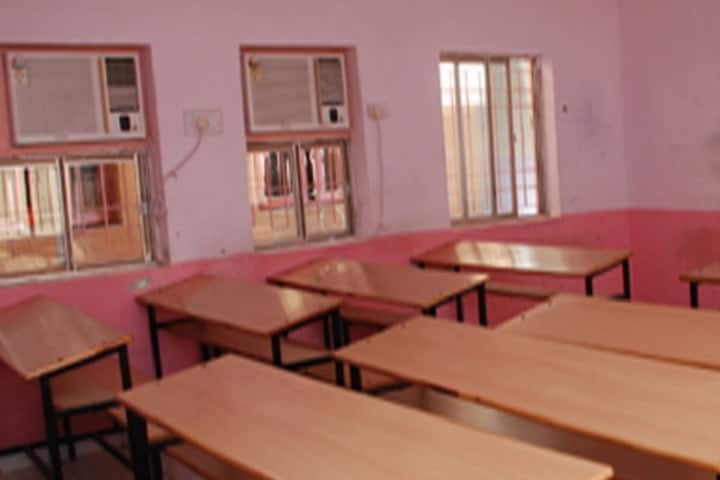 Shree HN Shukla College of Teacher Education campus in Rajkot, Gujarat, India — photo 2