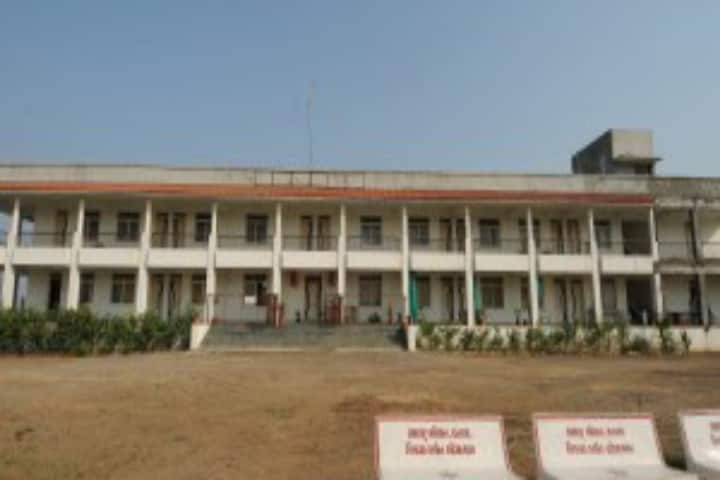 Lakulish Yoga University campus in Ahmedabad, Gujarat, India — photo 1