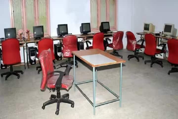 Viveka College of Education campus in Chirala, Andhra Pradesh, India — photo 4