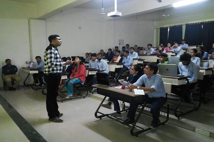 Chhotubhai Gopalbhai Patel Institute of Technology campus in Bardoli, Gujarat, India — photo 4