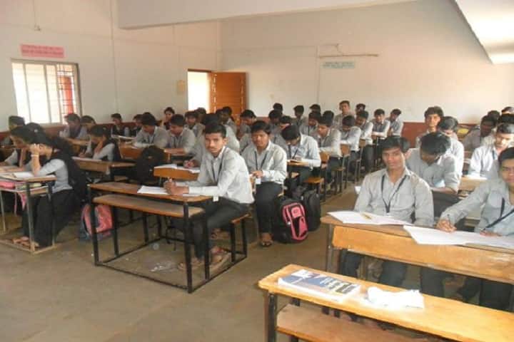 Shree Saraswati Institute of Pharmacy campus in Sindhudurg, Maharashtra, India — photo 3