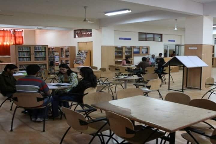 Lingaya's Lalita Devi Institute of Management and Sciences campus in New Delhi, Delhi, India — photo 5