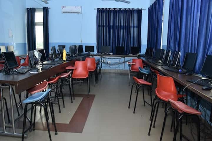 Om College of Education campus in Gohana, Haryana, India — photo 4