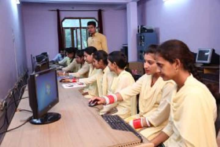 Deen Dayal Upadhyaya College of Education campus in Hamirpur, Himachal Pradesh, India — photo 2