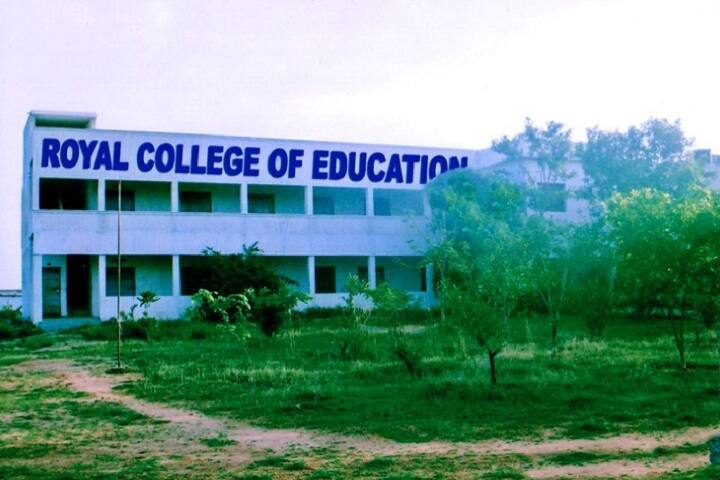 Royal College of Education campus in Krishnagiri, Tamil Nadu, India — photo 1