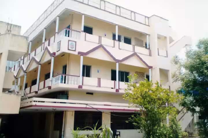 PSR Law College campus in Kakinada, Andhra Pradesh, India — photo 1