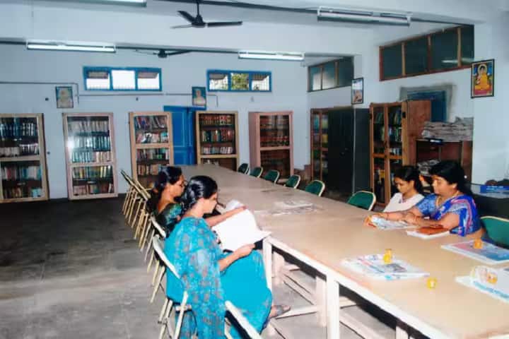 PSR Law College campus in Kakinada, Andhra Pradesh, India — photo 2