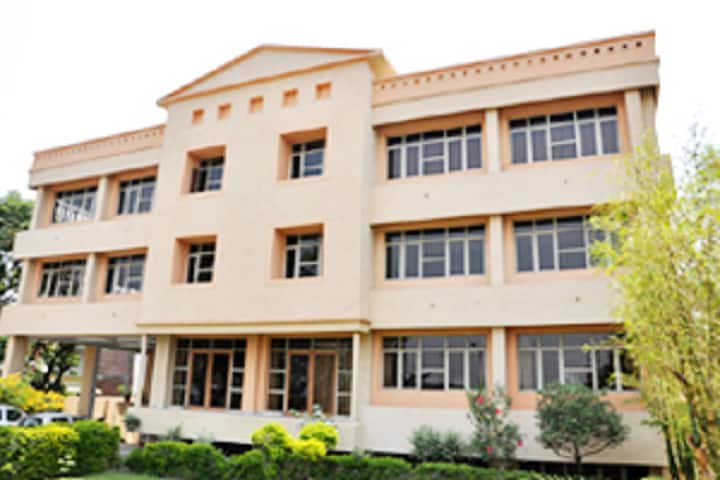 Shri Ram Institute of Hotel Management campus in Dehradun, Uttarakhand, India — photo 1