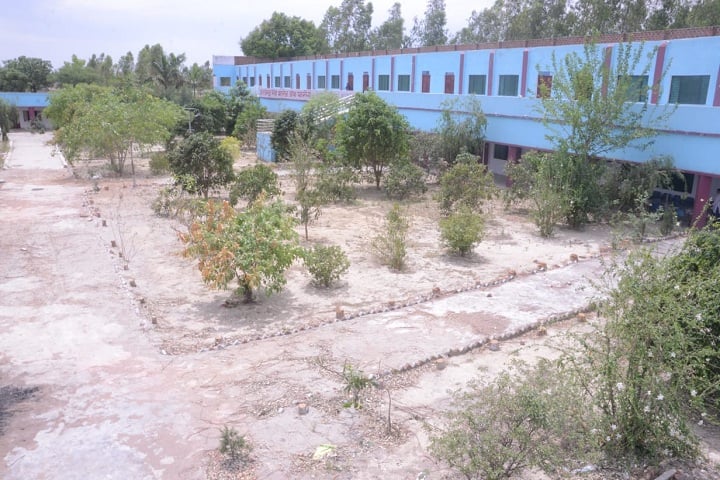 Shree Rajendra Singh College of Pharmacy campus in Hardoi, Uttar Pradesh, India — photo 1