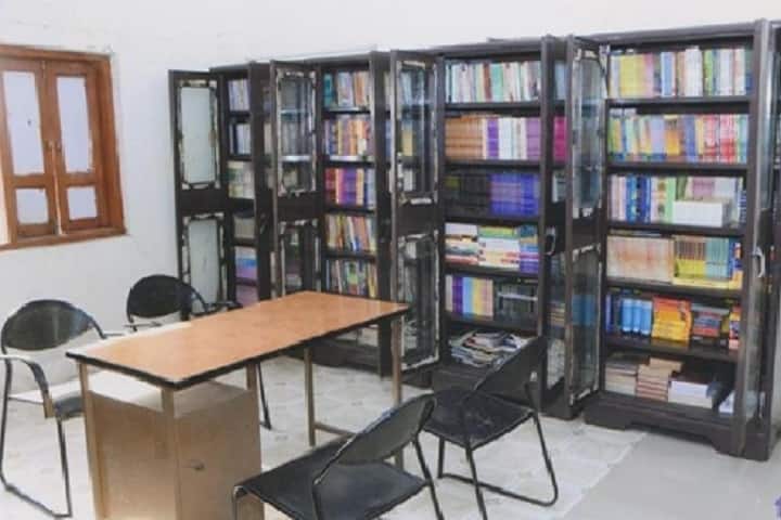 KDMGS Nanasaheb Dr Uttamrao Mahajan College of Education campus in Jalgaon, Maharashtra, India — photo 2
