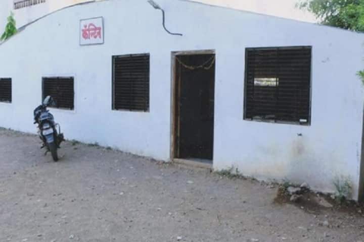 KDMGS Nanasaheb Dr Uttamrao Mahajan College of Education campus in Jalgaon, Maharashtra, India — photo 6