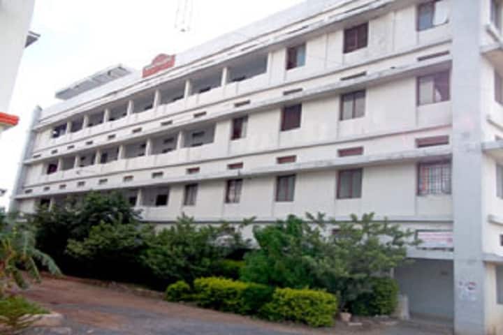 Nova College of Pharmaceutical Education and Research campus in Jupudi, Andhra Pradesh, India — photo 1