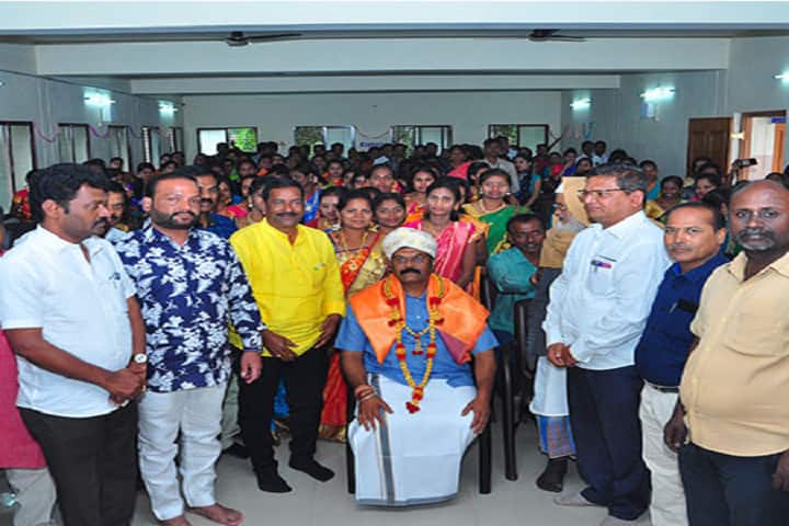 VV Sanghs Sha Bhawarlal Babulal Nahar College of Education campus in Hosapete, Karnataka, India — photo 6