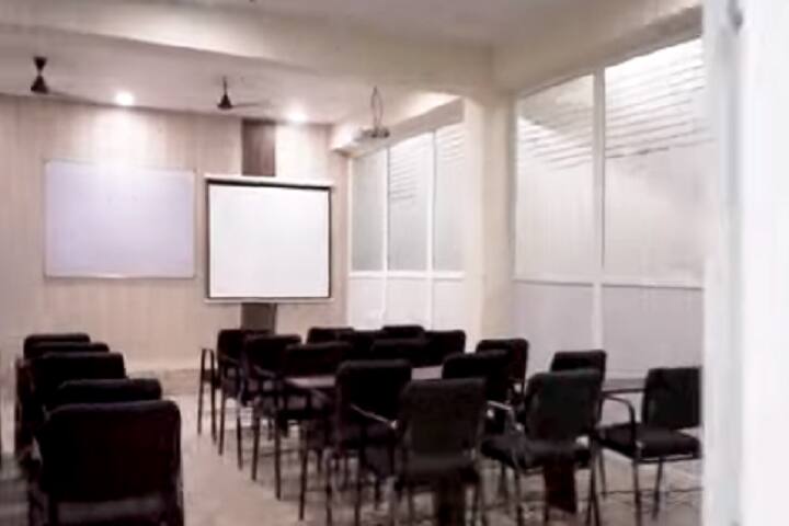 International School Of Business Studies campus in Gurgaon, Haryana, India — photo 3