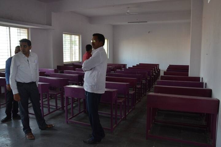Shenfadu Fakirba Sonawane Institute of Pharmacy campus in Aurangabad, Maharashtra, India — photo 3