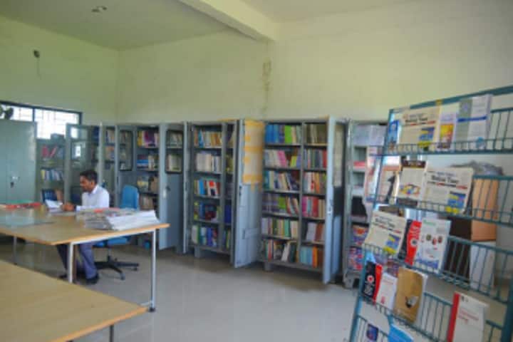 Shree PE Tatya Patil Institute of Pharmacy campus in Jalgaon, Maharashtra, India — photo 2