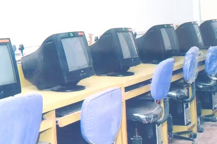 Taywade College of Pharmacy campus in Nagpur, Maharashtra, India — photo 3