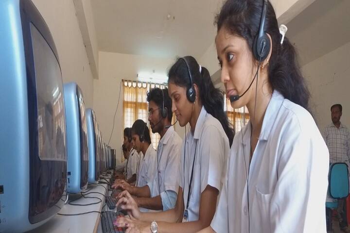 Talla Padmavathi College of Pharmacy campus in Warangal, Telangana, India — photo 4