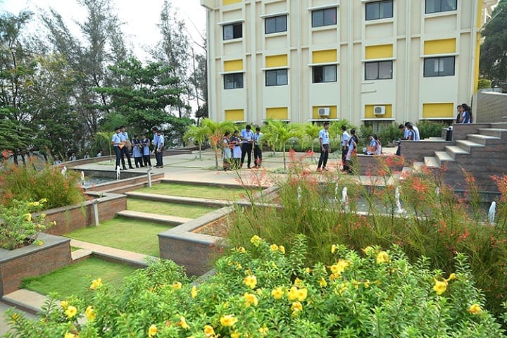 Shree Devi College of Pharmacy campus in Mangalore, Karnataka, India — photo 3
