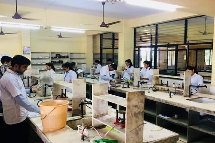 Shree Chandra Shekhar Pandey College of Pharmacy campus in Banda, Uttar Pradesh, India — photo 2