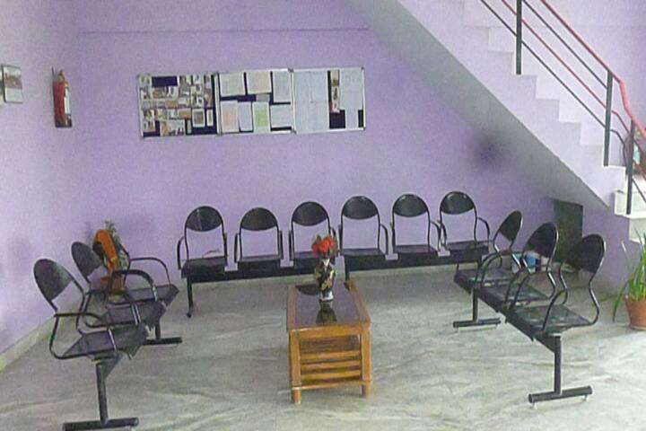 Swami Vivekanand Mahila Maha Vidyalaya campus in Lucknow, Uttar Pradesh, India — photo 3