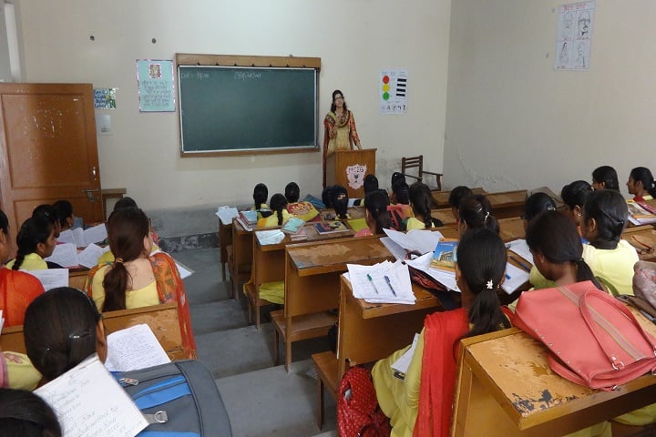 Moga College of Education for Girls campus in Moga, Punjab, India — photo 2