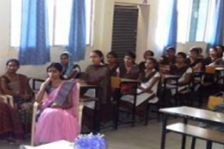 Shree Babasaheb Gharfalkar College of Pharmacy campus in Pulgaon, Maharashtra, India — photo 3