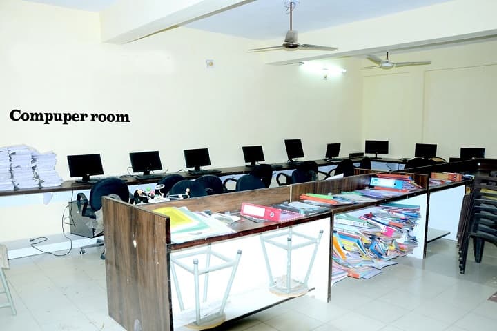 Saraswati B Ed College campus in Pethapur, Gujarat, India — photo 4