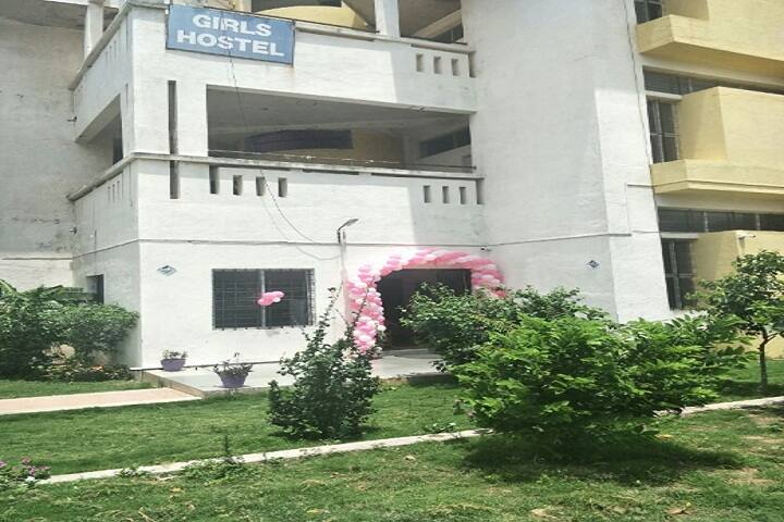 Shivneri Institute of Pharmacy campus in Junnar, Maharashtra, India — photo 6
